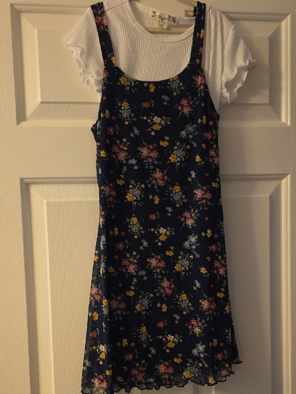 Knitworks White Ribbed Top with Decorative Label